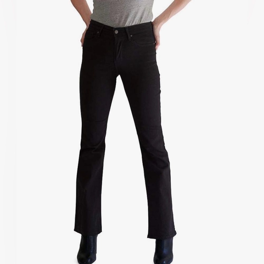 Levi’s 725 High Rise BootCut Size 31